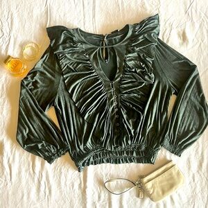 NWT Anama Blouse. Ruffle Front V-Neck with Button Details